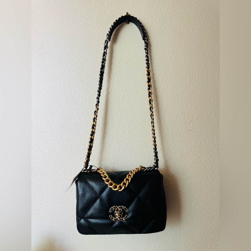 NEW- Chanel Black Quilted Leather Bag with tag - Picture 17 of 17